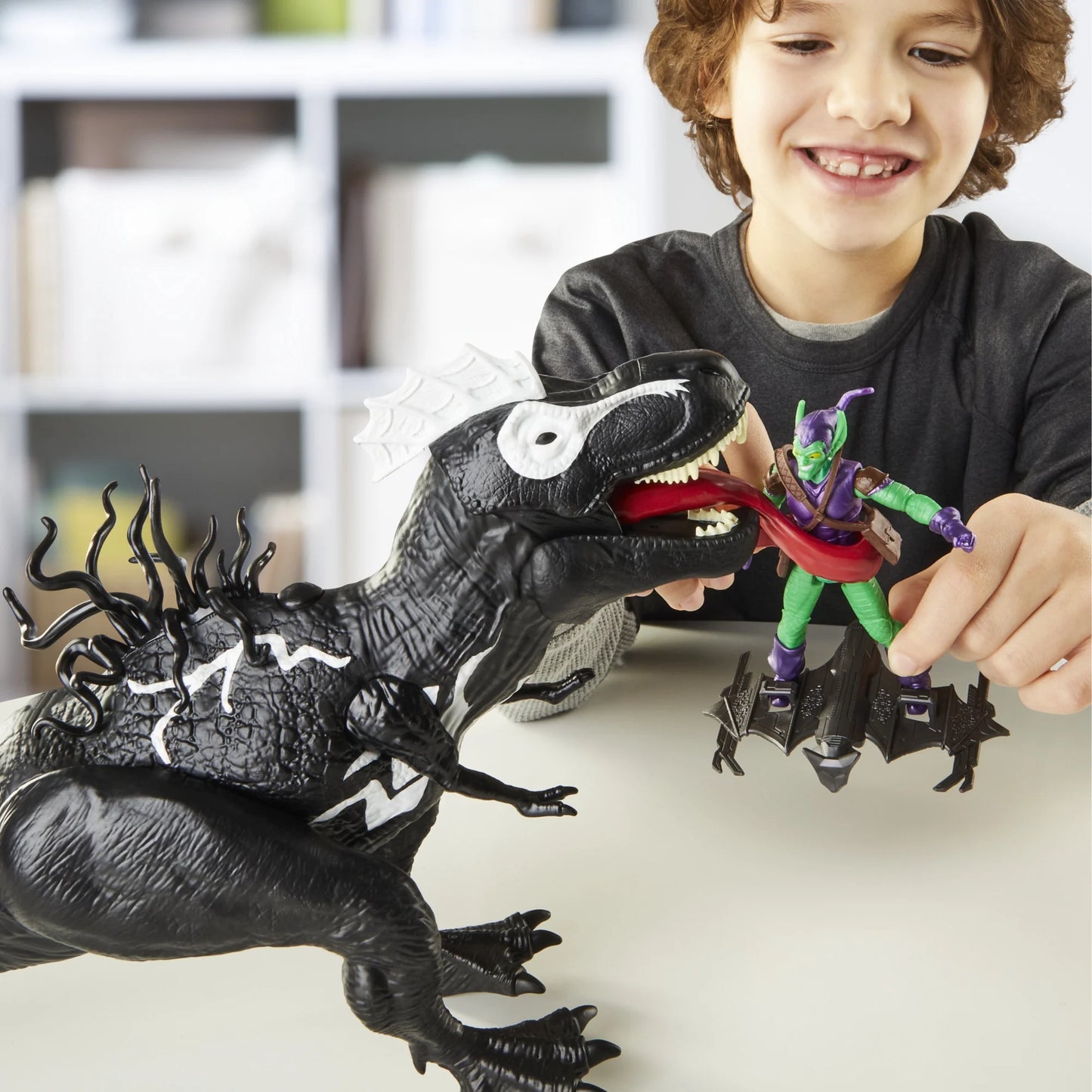 Marvel Spider-Man Epic World of Action VenomVersus Venomsaurus Rex 16-Inch Action Figure