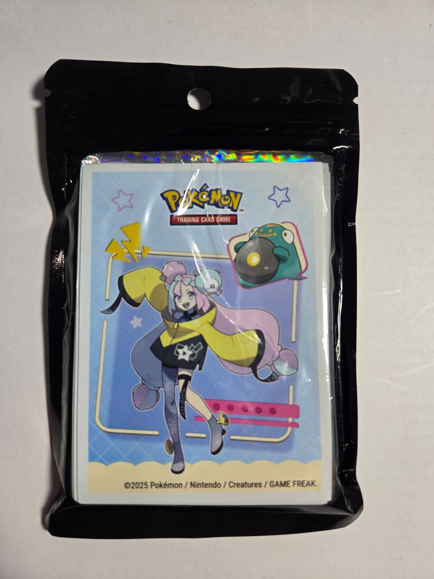 Ultra Pro Apex Pokémon Iono & Bellibolt Deck Protector Sleeves - 30 Count