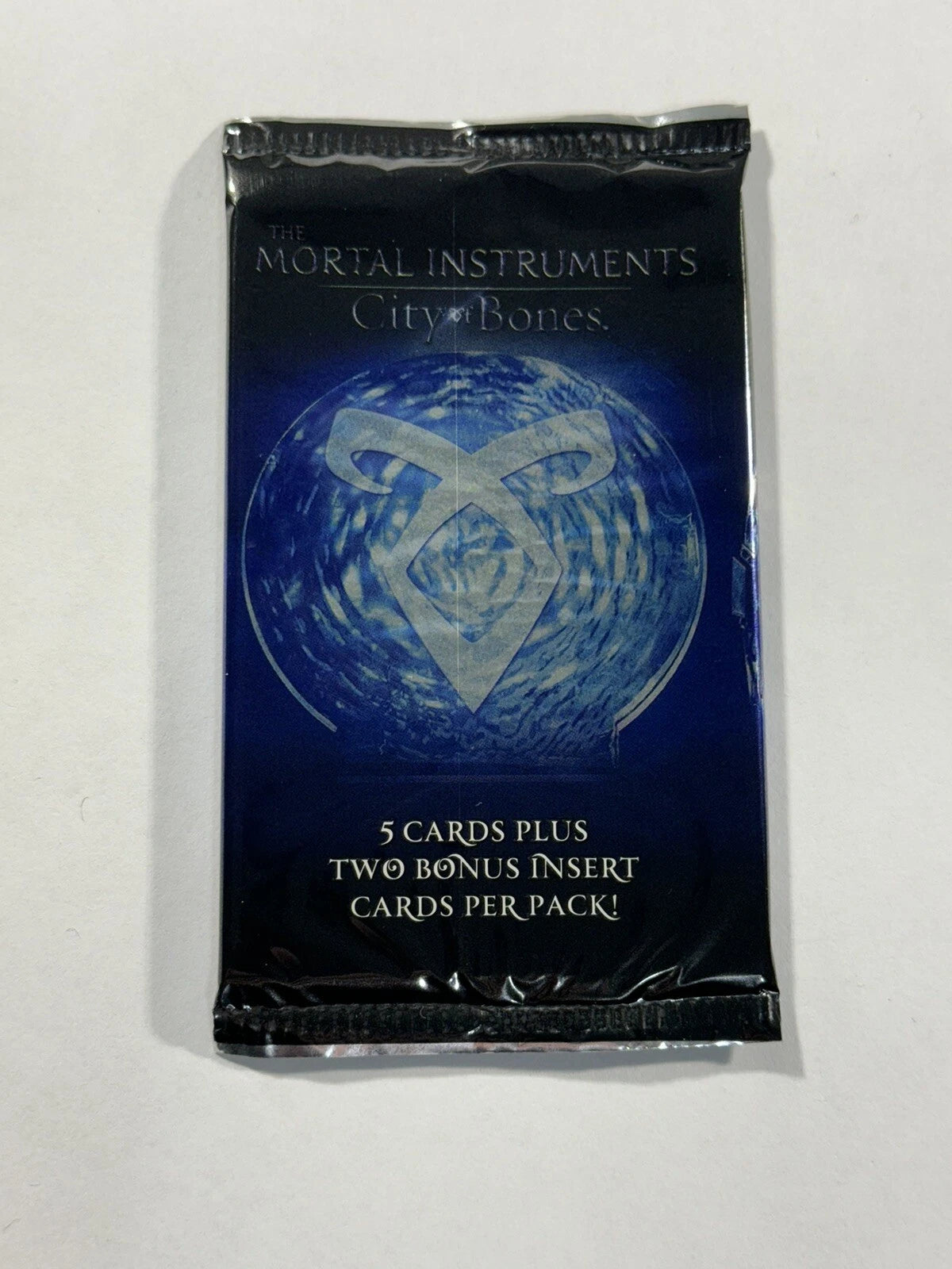Sealed 2013 Leaf The Mortal Instruments City of Bones trading card pack with 5 cards and 1 insert
